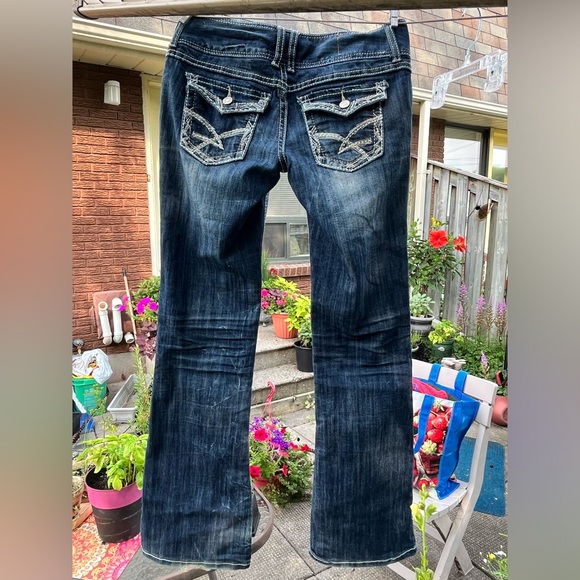 Amethyst boot cut jeans, size 5 - Picture 2 of 3